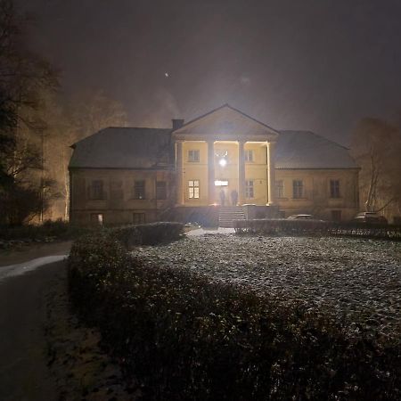 Ferienwohnung Padures Muiza Exterior foto